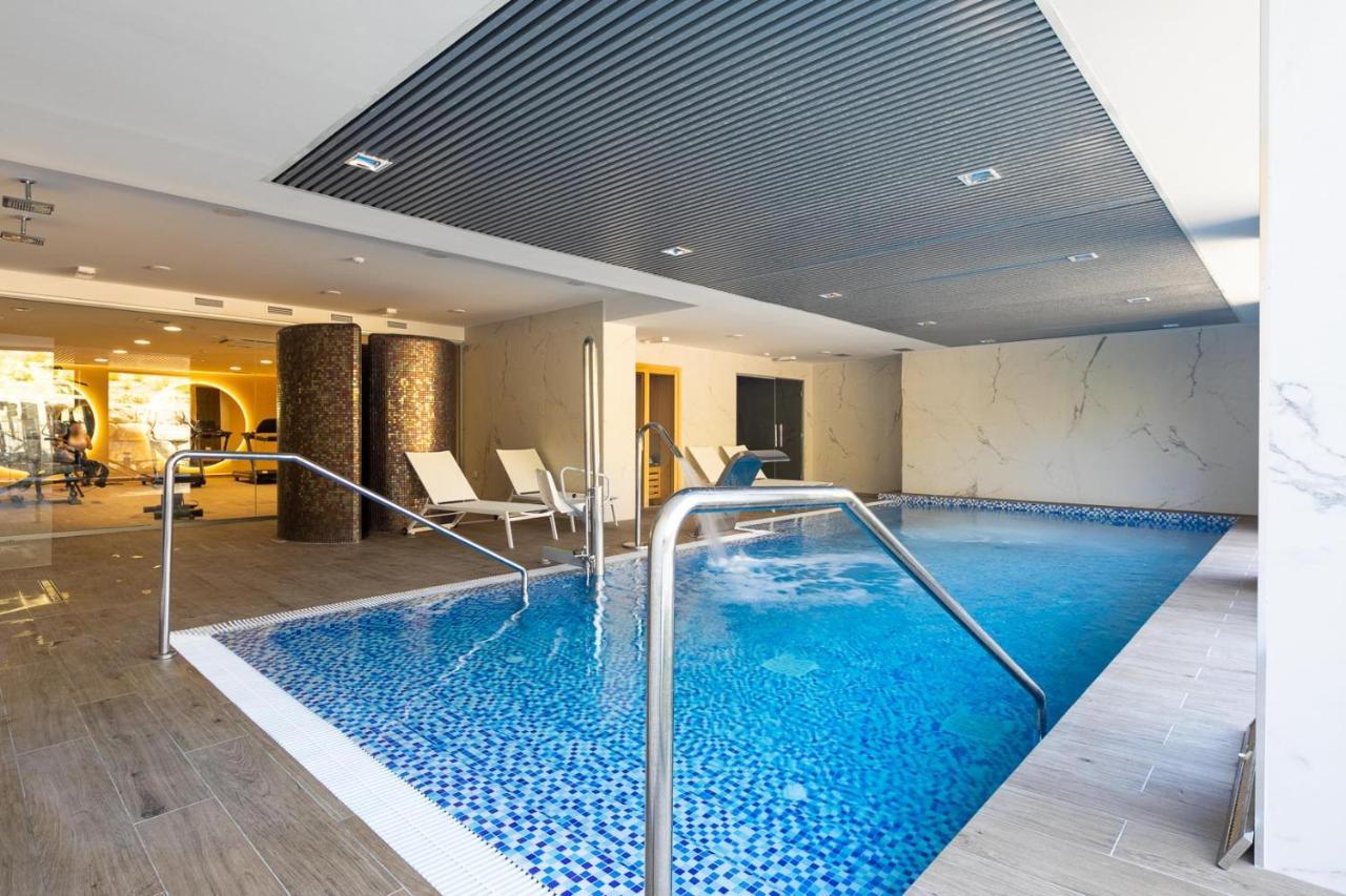 דירות אסטפונה The Golden Oasis Penthouse מראה חיצוני תמונה